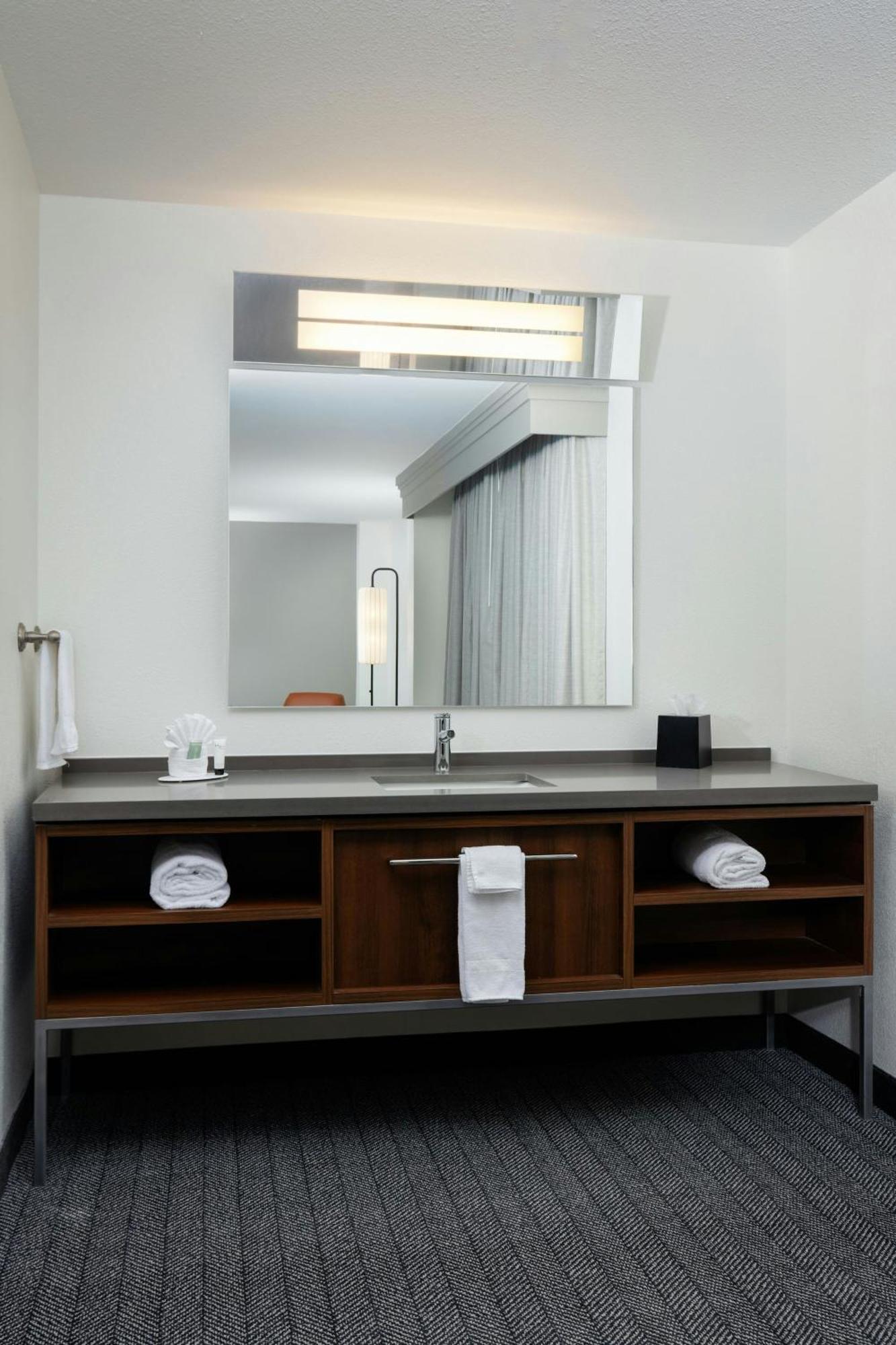คอร์ตยาร์ด วิชิตา โอลด์ทาวน์ Hotel วิชิต้า ภายนอก รูปภาพ